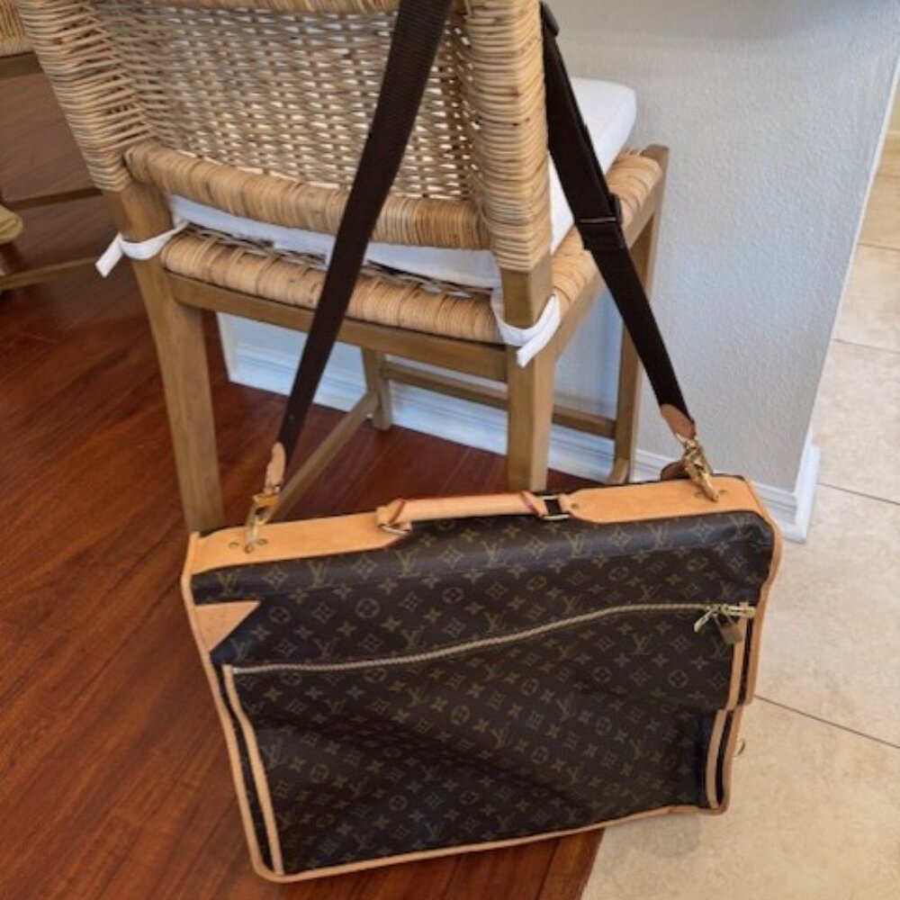 Louis Vuitton Garment Bag